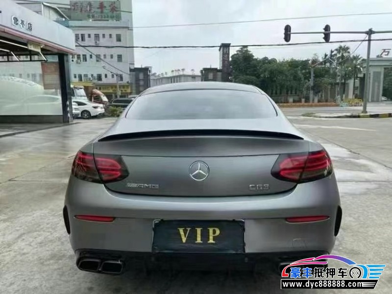 22年奔驰C级AMG轿车抵押车出售