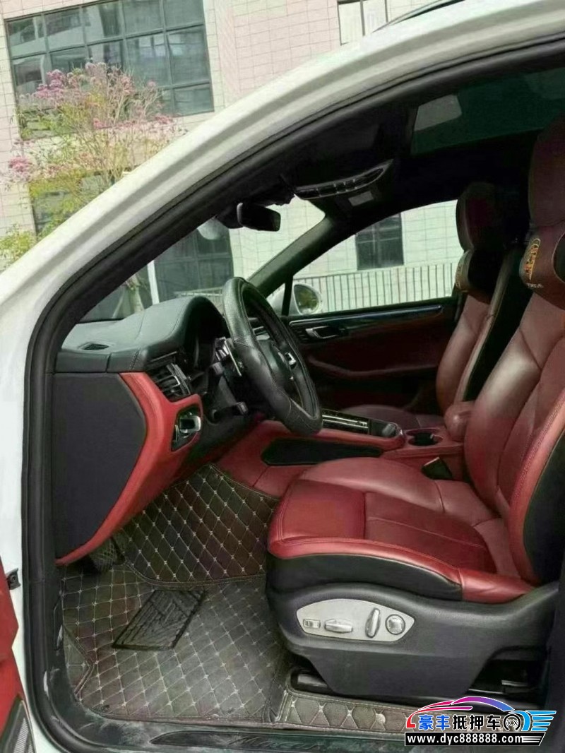 22年保时捷Macan迈凯轿车抵押车出售