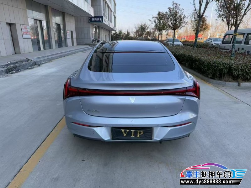 24年哪吒S轿车抵押车出售