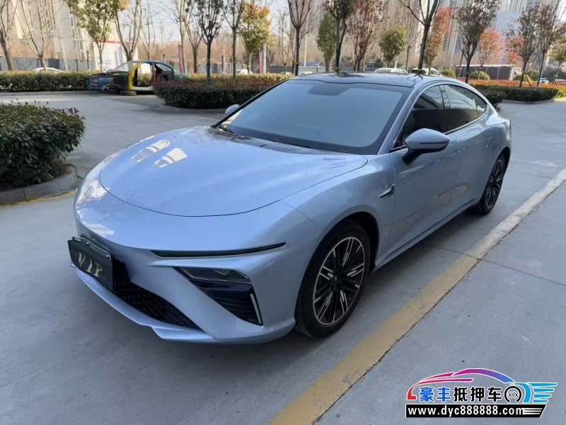 24年哪吒S轿车抵押车出售