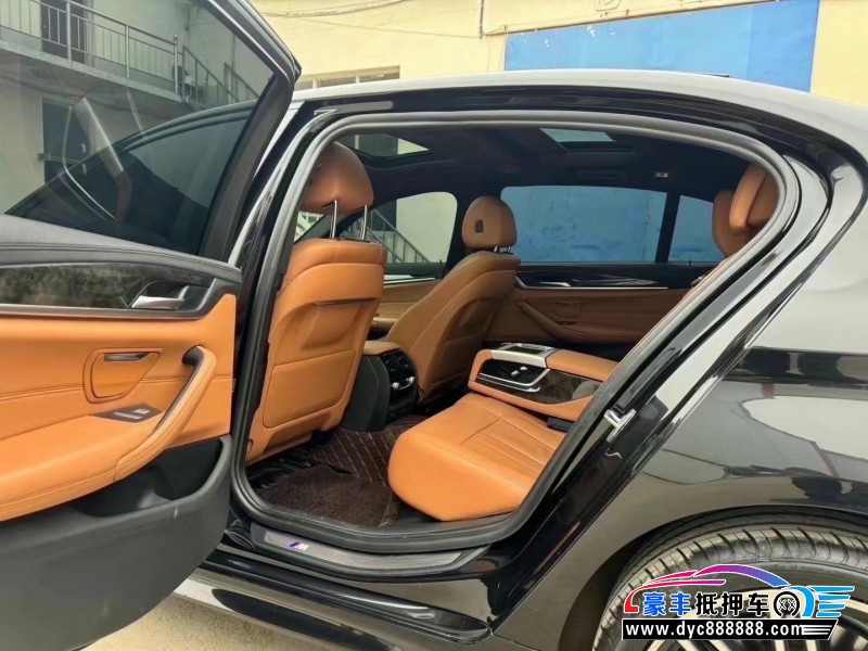 19年宝马5系轿车抵押车出售