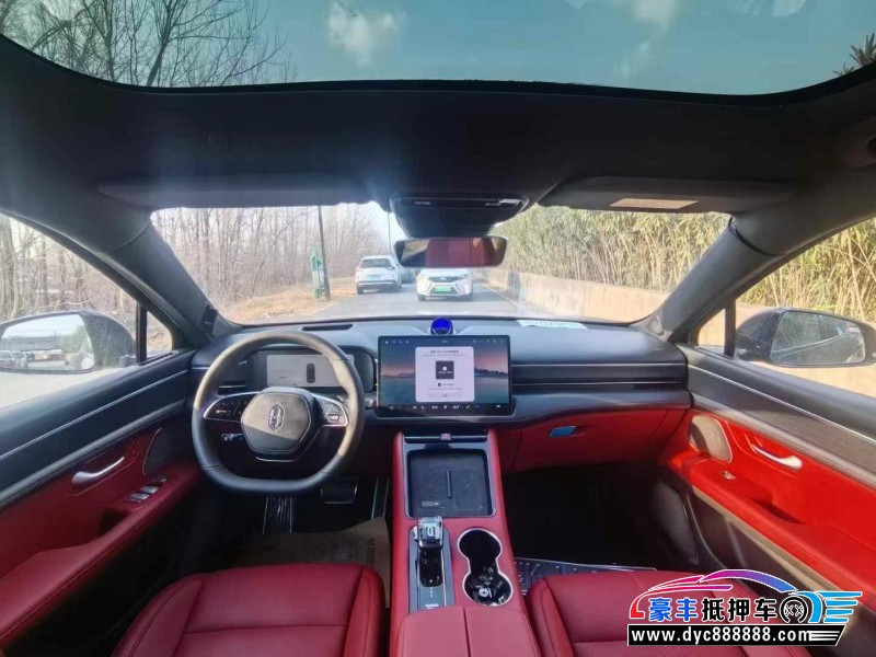 24年华为问界轿车抵押车出售