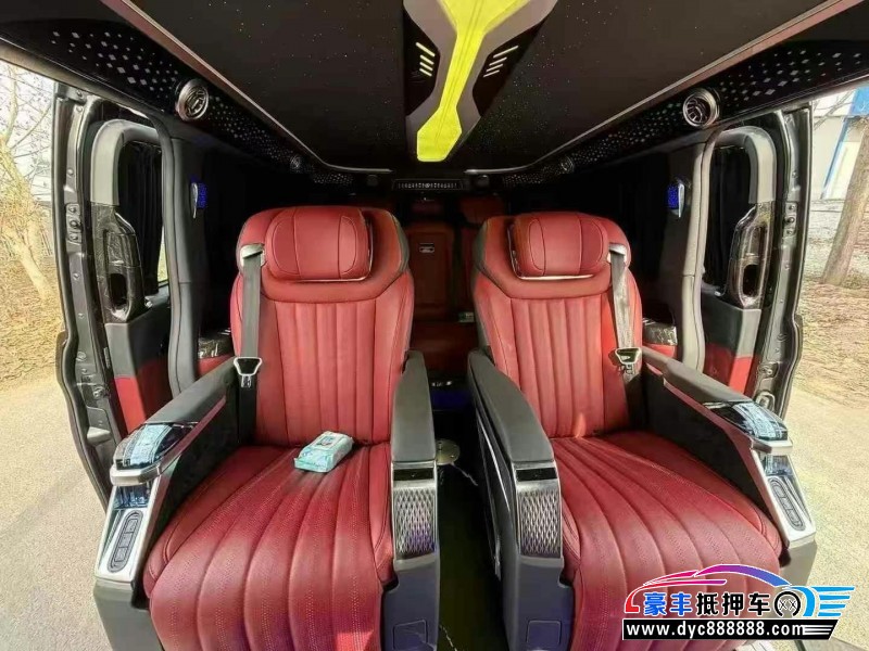 24年奔驰威霆轿车抵押车出售