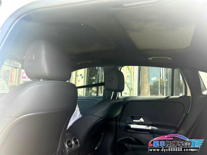 24年奔驰GLA轿车抵押车出售