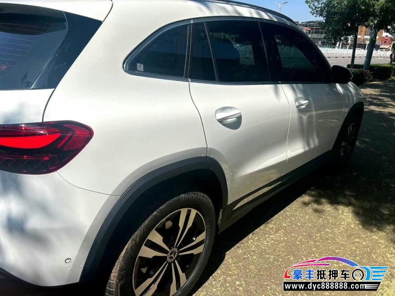 24年奔驰GLA轿车抵押车出售