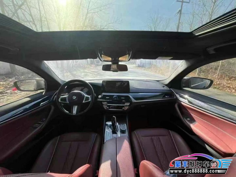 21年宝马5系轿车抵押车出售