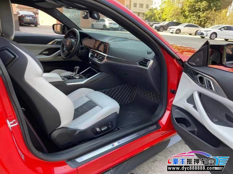 22年宝马M4轿车抵押车出售