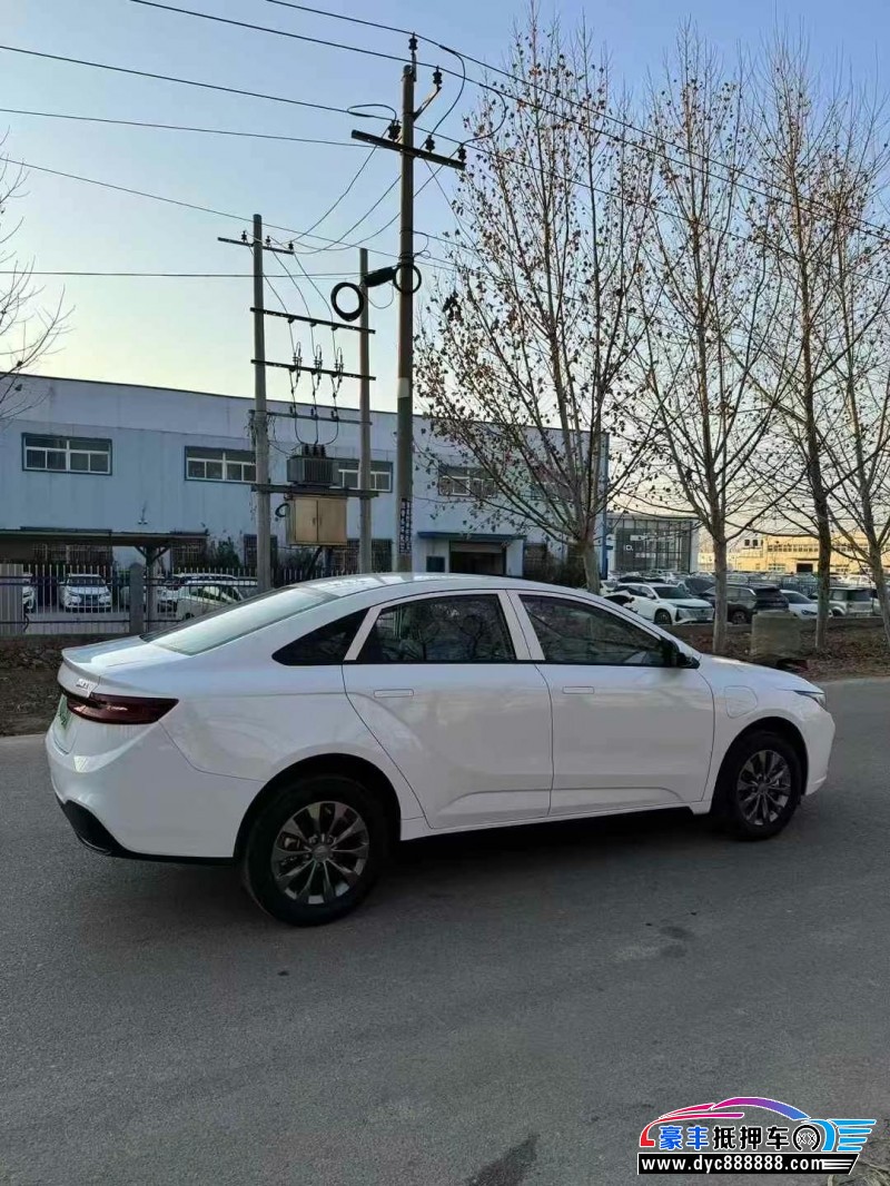 24年吉利几何轿车抵押车出售