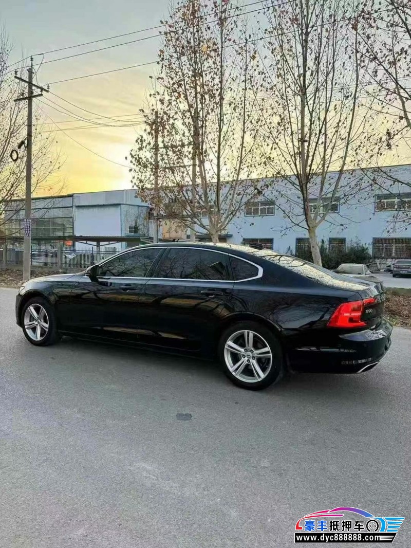 18年沃尔沃S90轿车抵押车出售