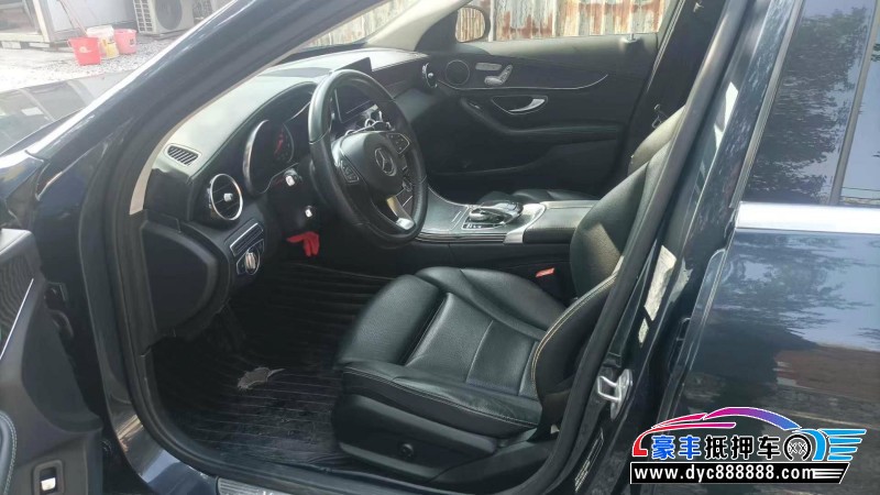 16年奔驰C轿车抵押车出售