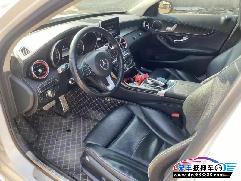 17年奔驰C轿车抵押车出售