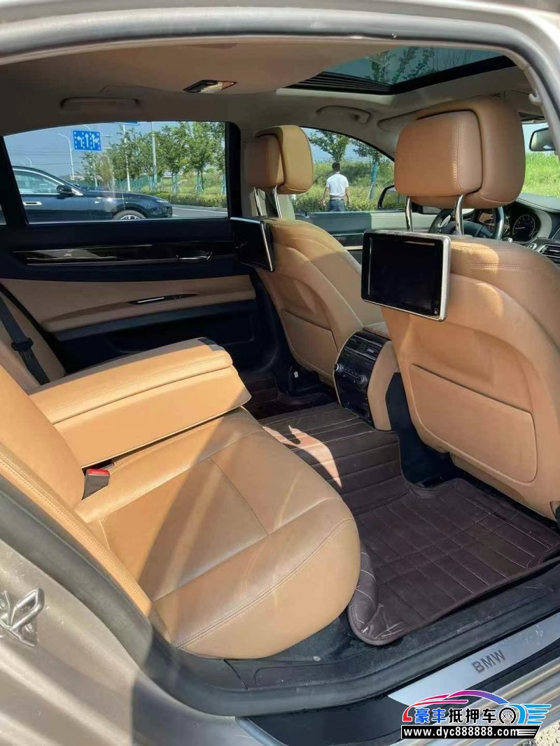 15年宝马7系轿车抵押车出售