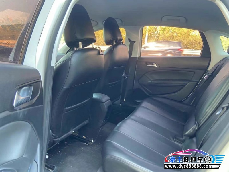 18年标致308轿车抵押车出售