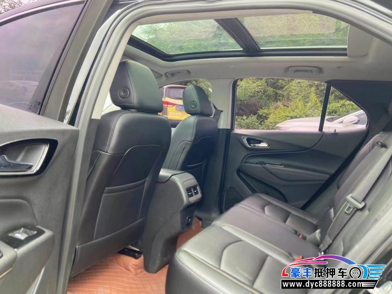 18年雪佛兰探界者轿车抵押车出售