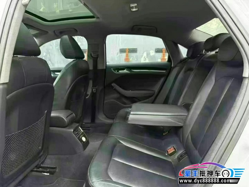 19年奥迪A3轿车抵押车出售