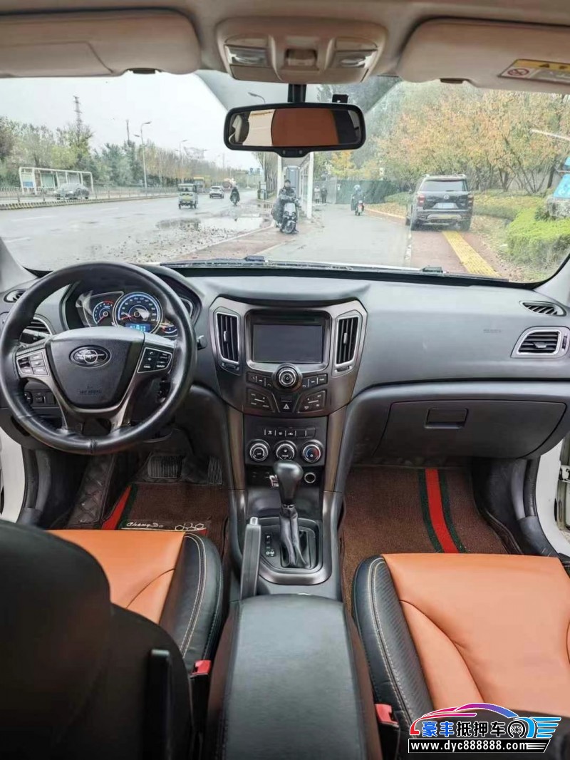 15年海马S7轿车抵押车出售