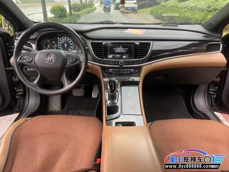 17年别克君越轿车抵押车出售