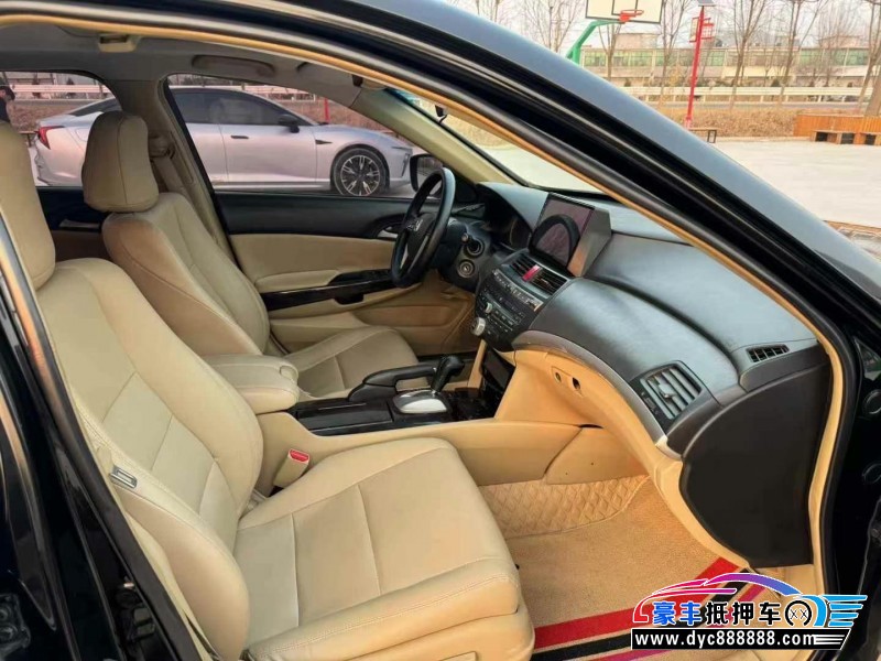 10年本田雅阁轿车抵押车出售