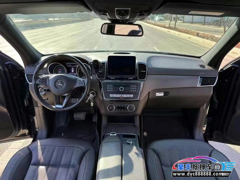 19年奔驰GLE轿车抵押车出售