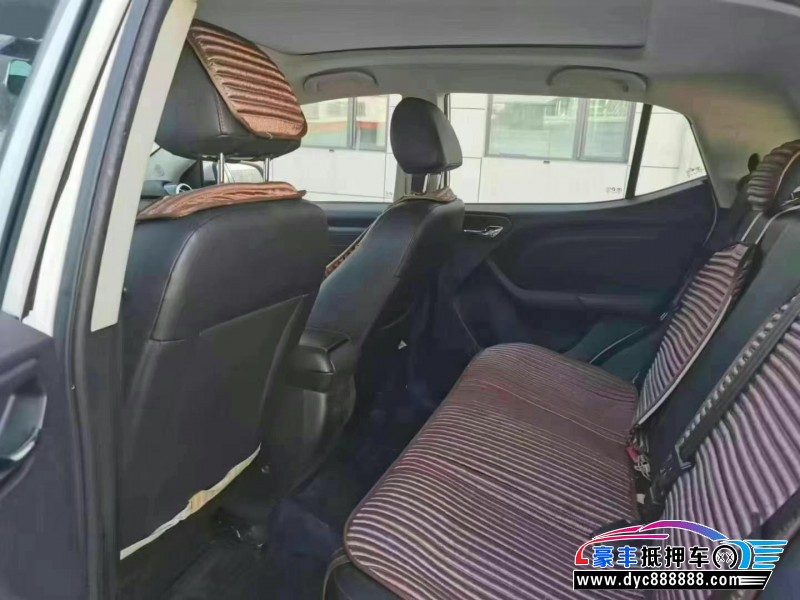 17年东南东南DX7轿车抵押车出售