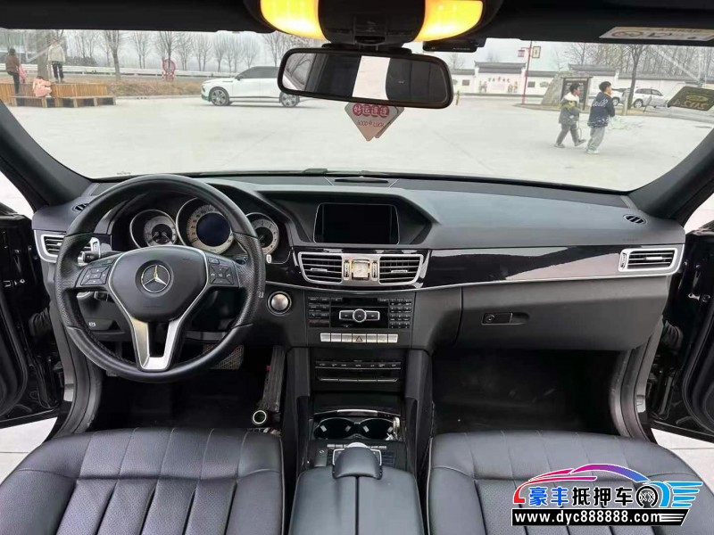 14年奔驰E轿车抵押车出售