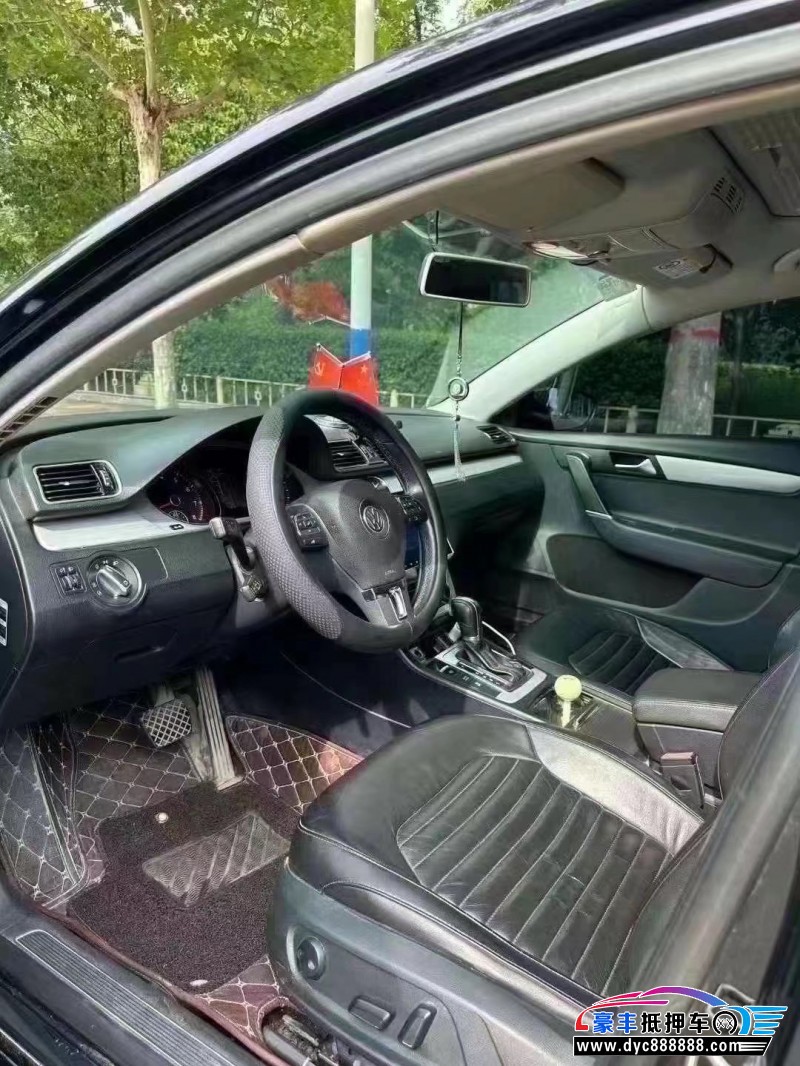 17年大众迈腾轿车抵押车出售