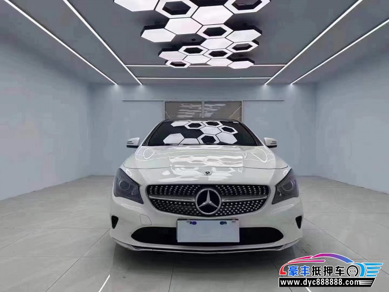 18年奔驰CLA轿车抵押车出售