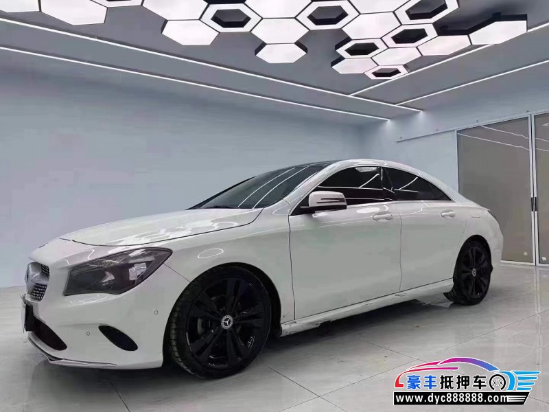 18年奔驰CLA轿车抵押车出售