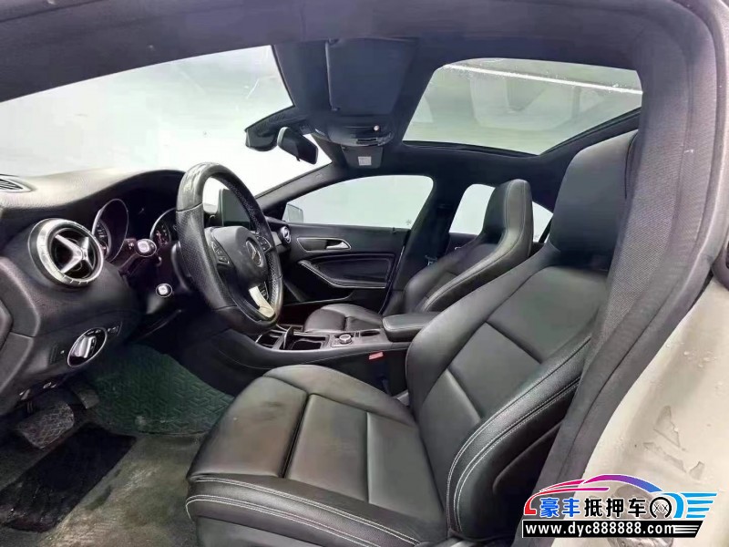 18年奔驰CLA轿车抵押车出售