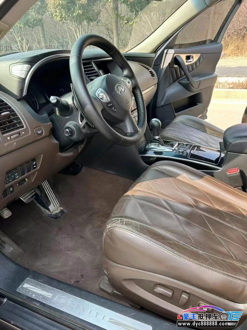 11年英菲尼迪FX35轿车抵押车出售