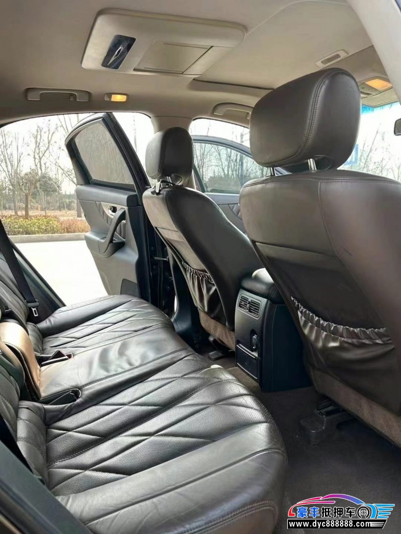 11年英菲尼迪FX35轿车抵押车出售