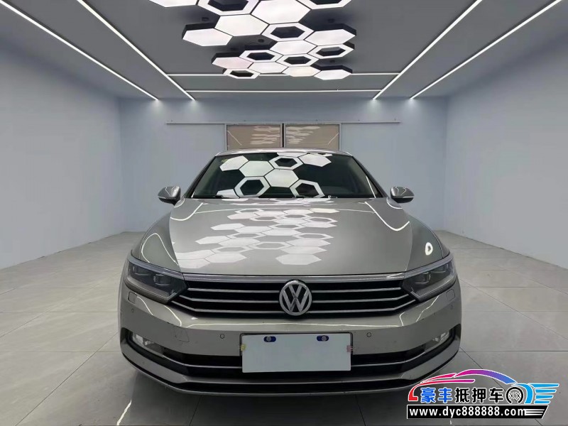 17年大众迈腾轿车抵押车出售