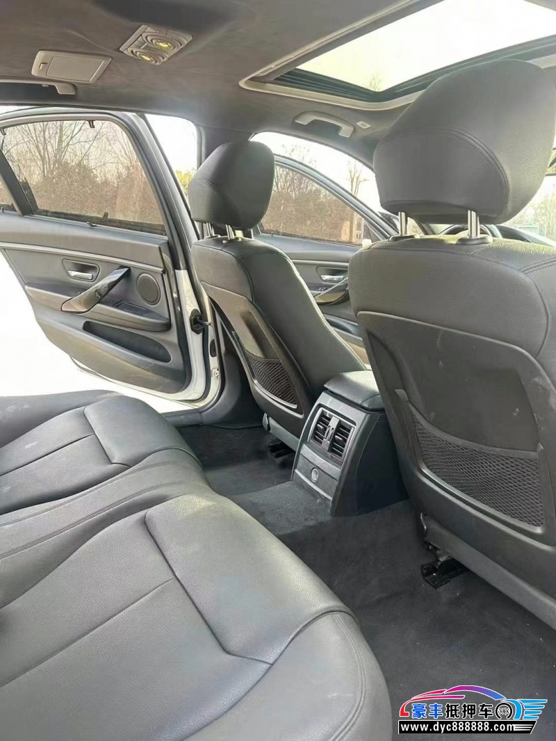 17年宝马3系轿车抵押车出售