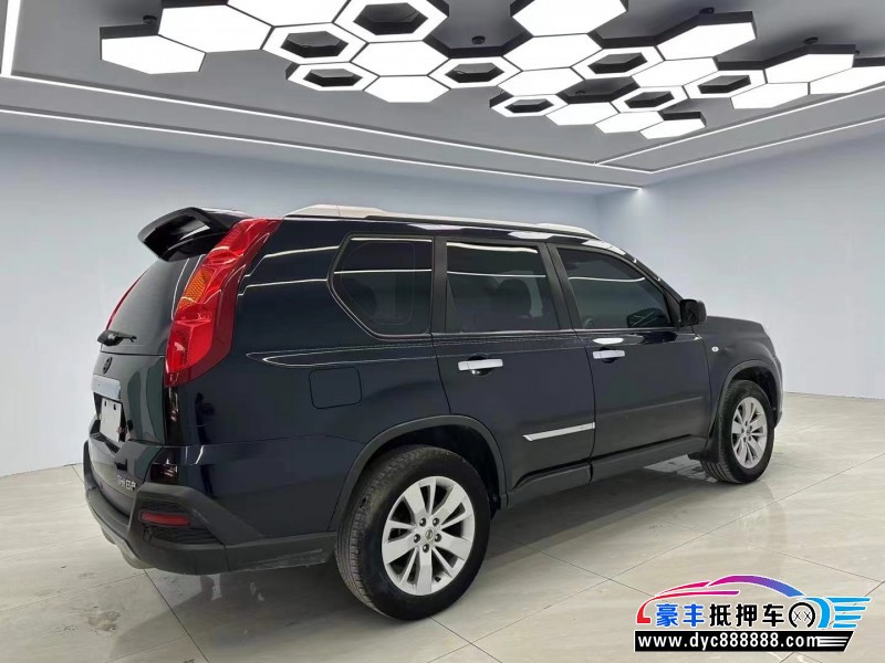 17年东风风度MX6轿车抵押车出售