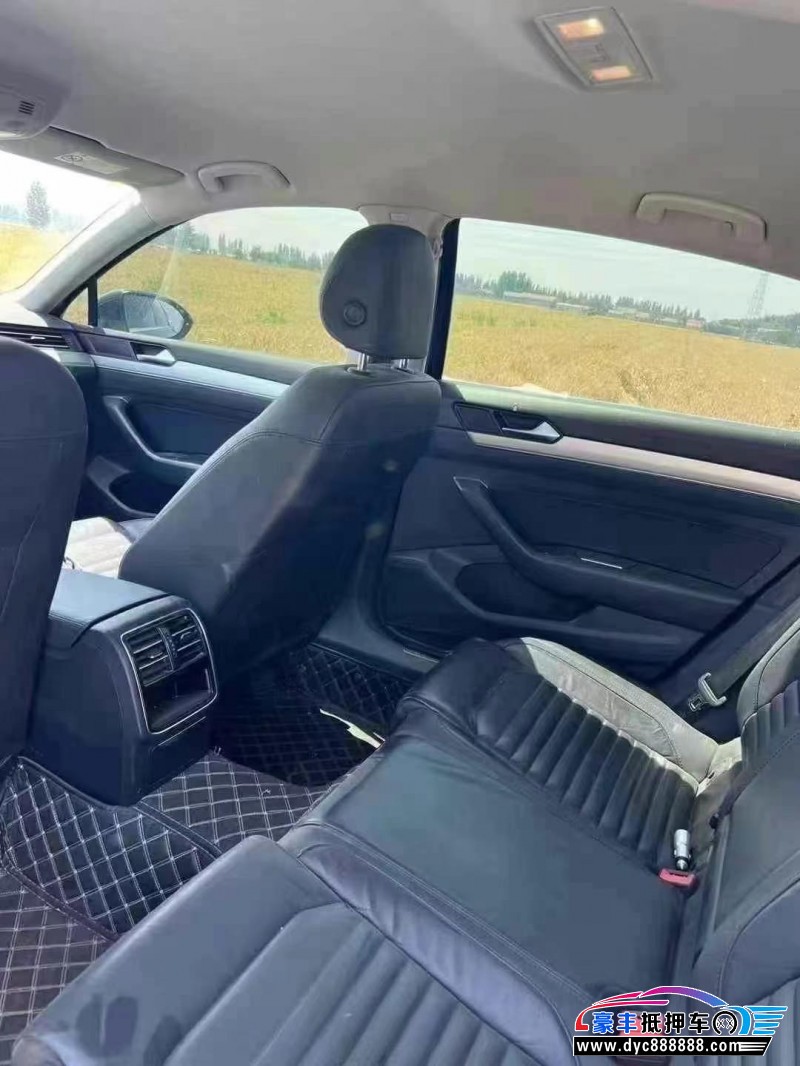 19年大众迈腾轿车抵押车出售