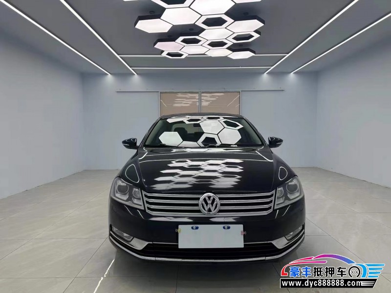 16年大众迈腾轿车抵押车出售