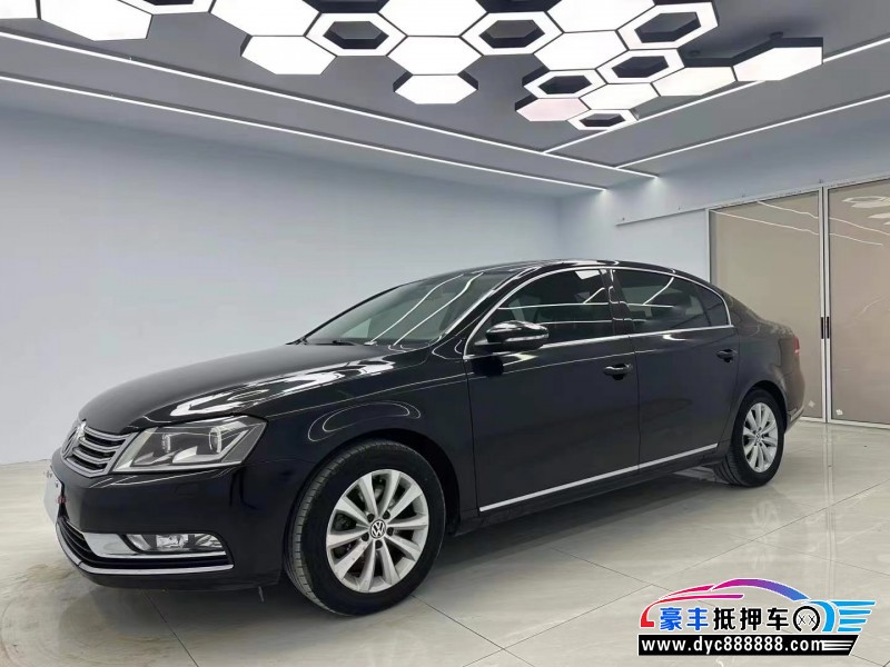 16年大众迈腾轿车抵押车出售