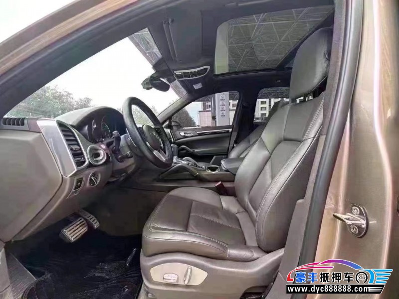 15年保时捷卡宴轿车抵押车出售