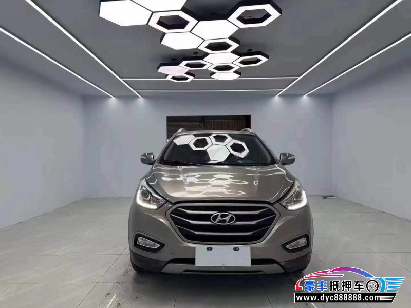 15年现代ix35轿车抵押车出售