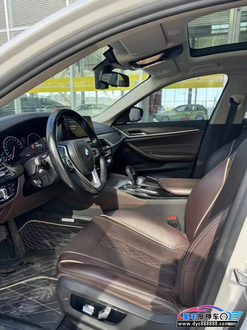 19年宝马5系轿车抵押车出售