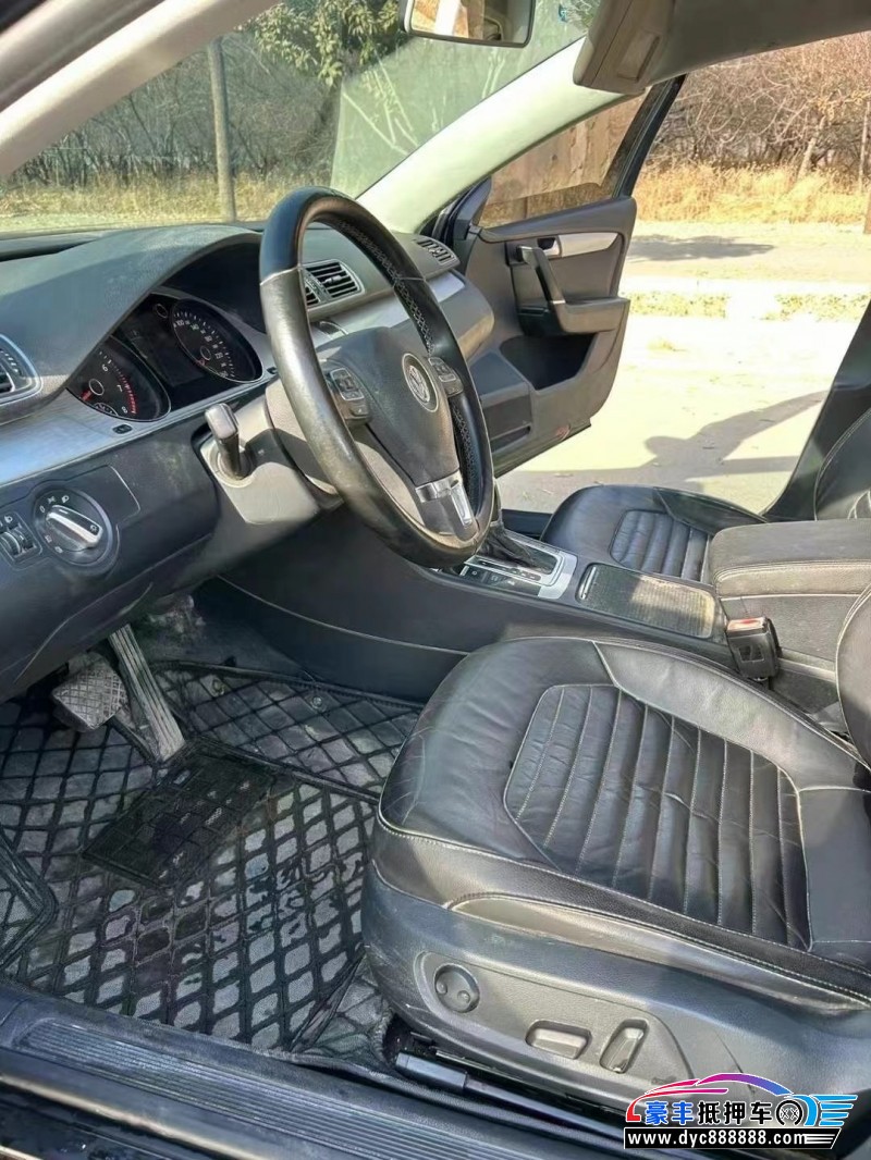 14年大众迈腾轿车抵押车出售