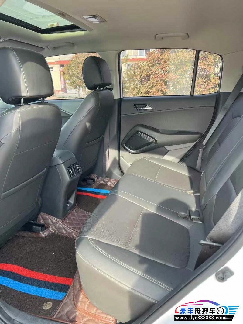 21年现代ix35轿车抵押车出售