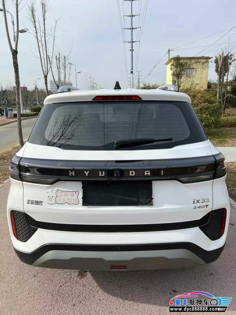 21年现代ix35轿车抵押车出售