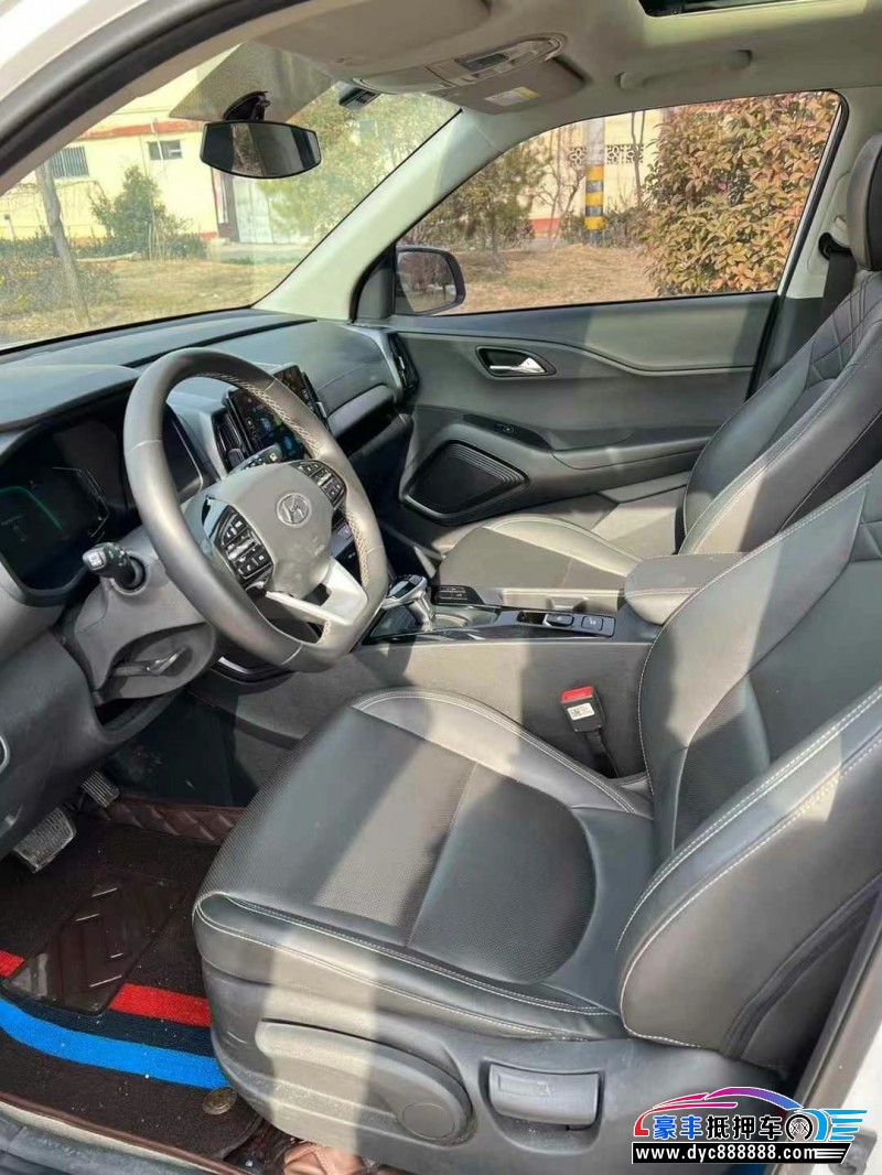 21年现代ix35轿车抵押车出售