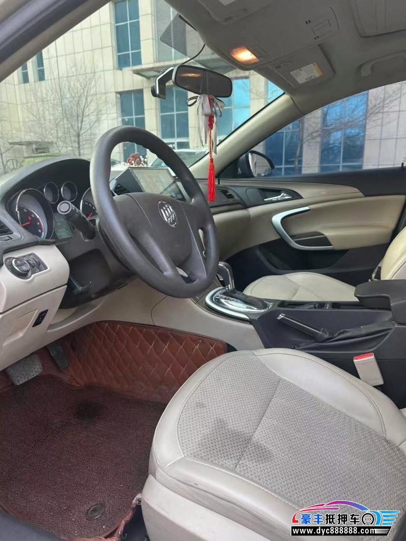 13年别克君威轿车抵押车出售