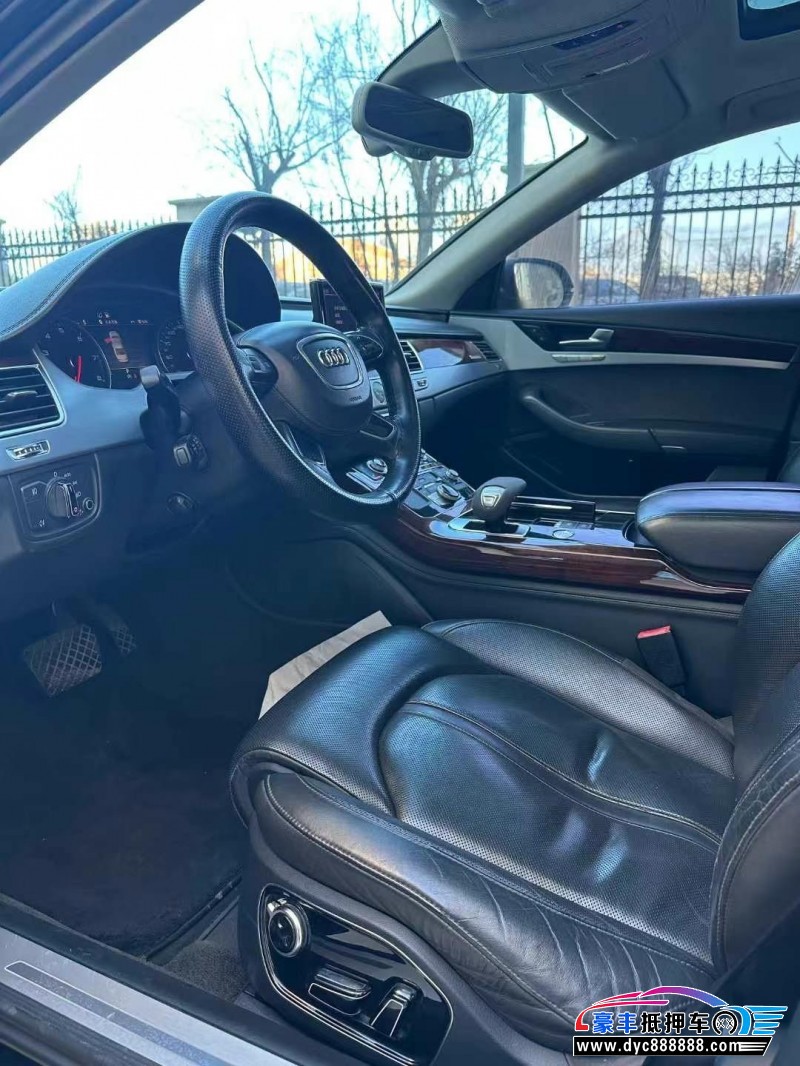 12年奥迪A8L轿车抵押车出售