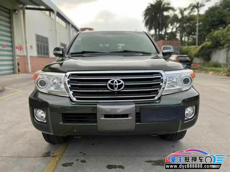 13年丰田兰德酷路泽（陆巡）轿车抵押车出售