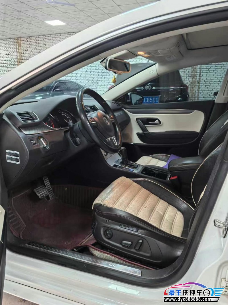 16年大众CC轿车抵押车出售