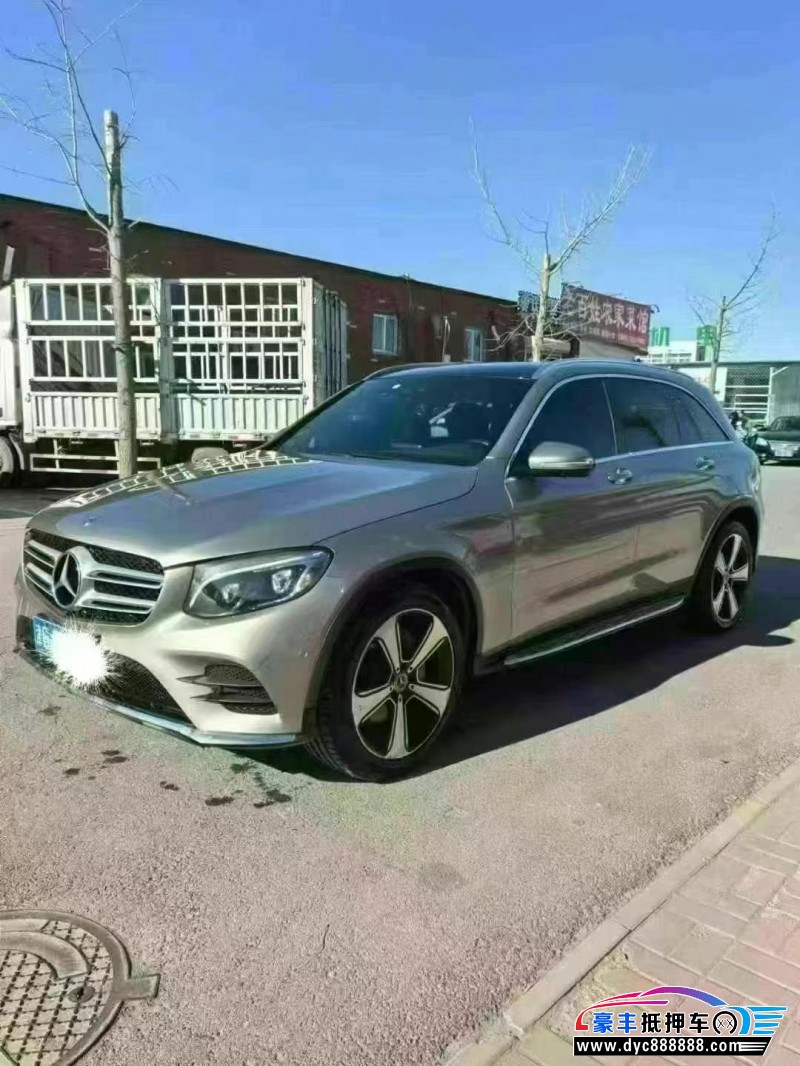 18年奔驰GLC轿车抵押车出售