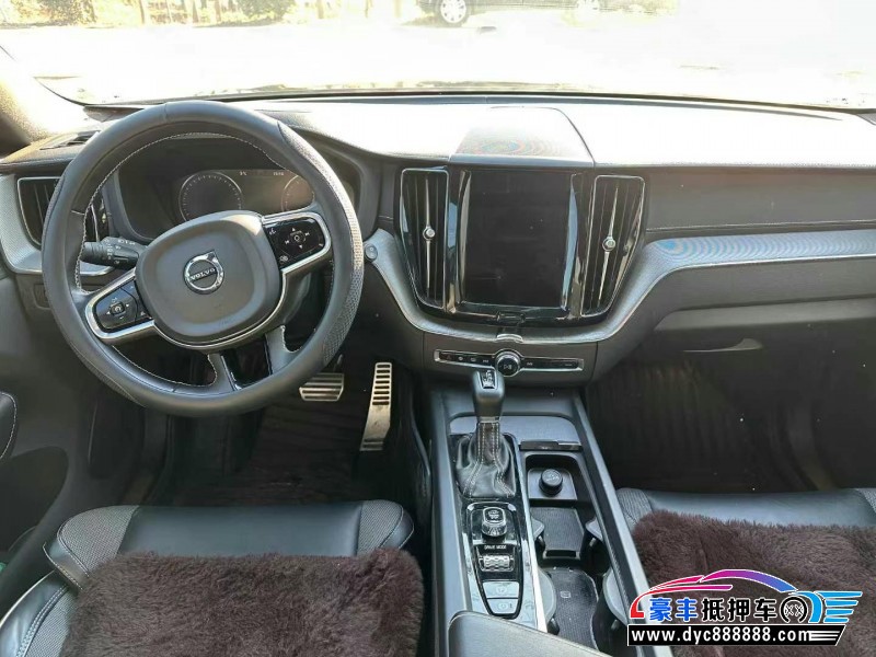 21年沃尔沃XC60轿车抵押车出售